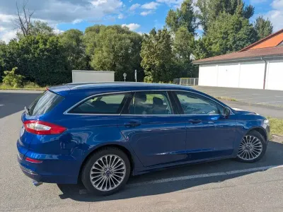 Gebraucht Ford Mondeo Titanium 150 PS (110 kW) 2015 Blau Limousine