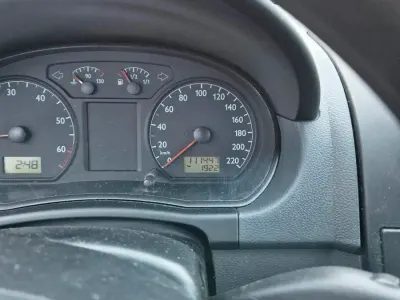 Usata VW Polo 64 CV (47 kW) 2003 Argento Utilitaria