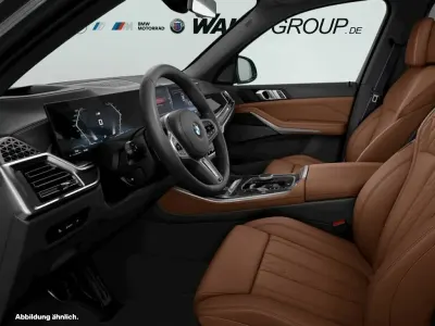 Gebraucht BMW X5 M M Sport 530 PS (389 kW) 2023 Grau metallic SUV