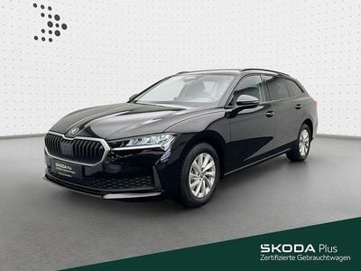 Gebraucht Skoda Superb Essence 150 PS (110 kW) 2025 Ebony schwarz metallic Kombi