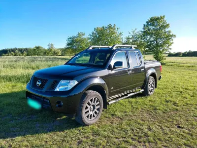 Gebraucht Nissan Navara 231 PS (169 kW) 2011 Schwarz Pickup