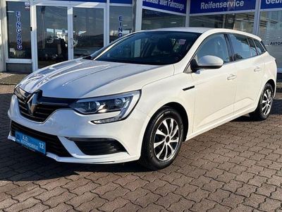 Gebraucht Renault Mégane IV Life 116 PS (85 kW) 2020 Weiß Limousine