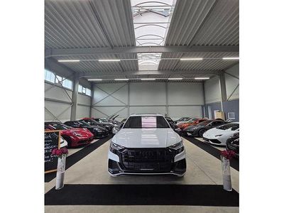 Gebraucht Audi Q8 Business 286 PS (210 kW) 2024 Gletscherweiß metallic SUV