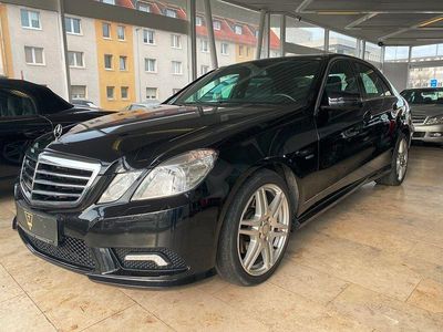 Schwarz Gebraucht 2011 Mercedes E300 AMG line Limousine | 12.999 € (Fairer Preis)