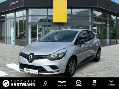 Używany Renault Clio IV Life 73 KM (53 kW) 2018 Szary Hatchback