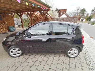 Brugt Kia Picanto 65 HK (47 kW) 2008 Sort Hatchback