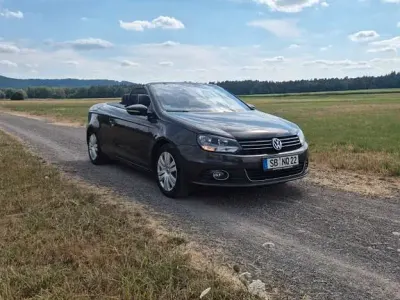 Gebraucht VW Eos Exclusive 140 PS (102 kW) 2011 Braun Cabrio