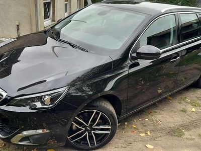 Gebraucht Peugeot 308 Allure 150 PS (110 kW) 2015 Limousine