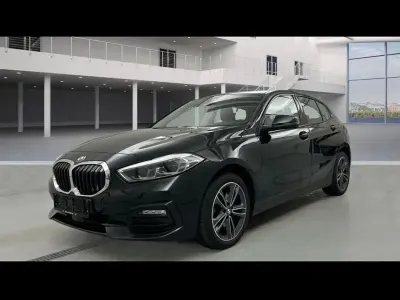 Gebraucht BMW 118 Sport Line 136 PS (100 kW) 2021 Schwarz Kleinwagen