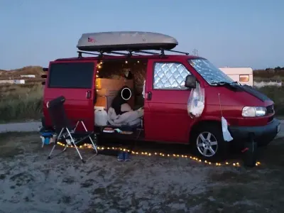 Gebraucht VW Caravelle 102 PS (75 kW) 1998 Rot Van / Kleinbus