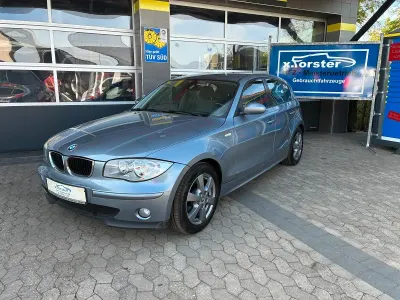 Gebraucht BMW 118 130 PS (95 kW) 2005 Blau Kleinwagen