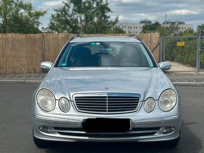 Mercedes E280