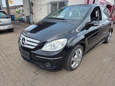 Mercedes B200