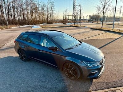 Grau Gebraucht 2019 Seat Leon ST 4Drive Kombi | 25.990 € (Teuer)