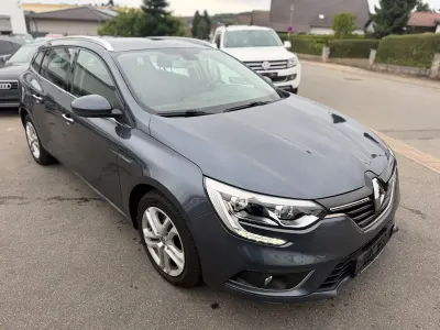 Gebraucht Renault Mégane GrandTour Business 140 PS (102 kW) 2019 Grau Kombi