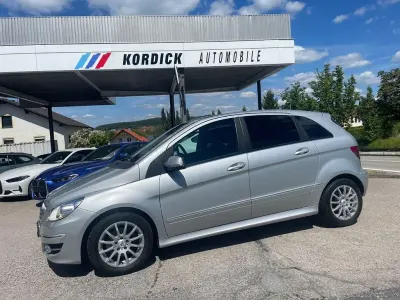 Używany Mercedes B200
