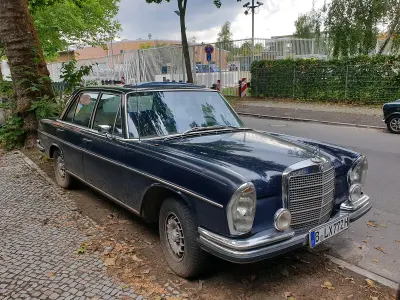 Gebraucht Mercedes W108 140 PS (102 kW) 1972 Blau Limousine