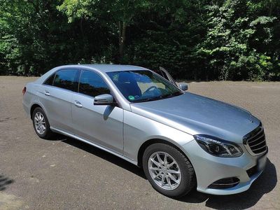 Gebraucht Mercedes E220 170 PS (125 kW) 2015 Silber Limousine