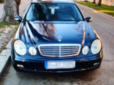 Mercedes E220