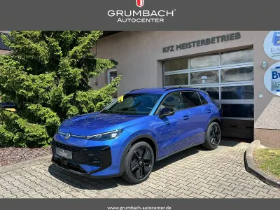 Neu VW T-Roc Cabriolet R-line 150 PS (110 kW) 2026 Celestial blau met. SUV