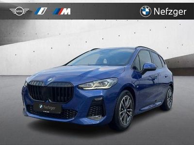 Gebraucht BMW 220 Active Tourer M Sport 154 PS (113 kW) 2025 Portimao blau metallic Van / Kleinbus