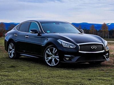 Gebraucht Infiniti Q70 Premium Executive 170 PS (125 kW) 2016 Schwarz Limousine