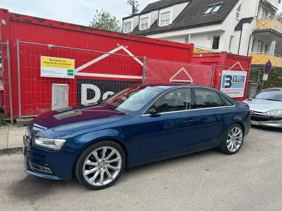 Gebraucht Audi A4 247 PS (181 kW) 2013 Blau Limousine