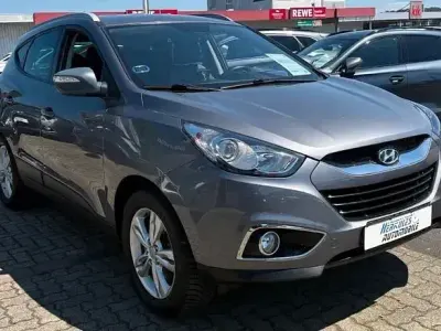 Gebraucht Hyundai ix35 163 PS (119 kW) 2012 Grau SUV