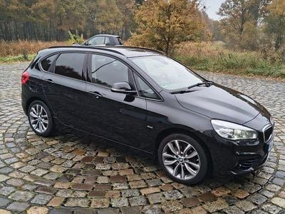 Gebraucht BMW 220 Active Tourer Sport Line 192 PS (141 kW) 2018 Schwarz Van / Kleinbus