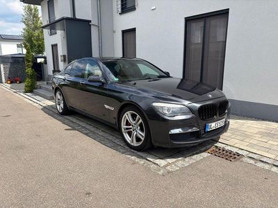 Grau Gebraucht 2010 BMW 730 Performance Limousine | 13.500 € (Teuer)