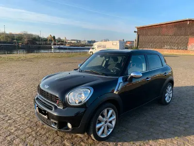 Begagnad Mini Cooper S Countryman 184 HK (135 kW) 2011 Svart SUV