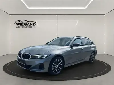 Gebraucht BMW 320 Sport Line 190 PS (139 kW) 2023 Grau Kombi