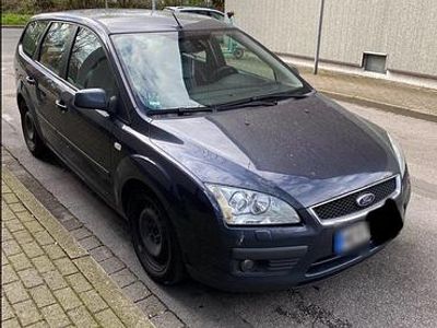 Gebraucht Ford Focus 136 PS (100 kW) 2005 Grau Kombi