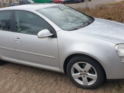 Gebraucht VW Golf V United 80 PS (58 kW) 2008 Silber Kleinwagen
