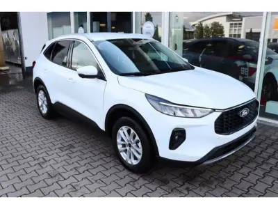 Gebraucht Ford Kuga Titanium 242 PS (177 kW) 2025 Frozen white SUV