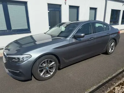 Gebraucht BMW 520 Efficient Dynamics 190 PS (139 kW) 2018 Blau Limousine