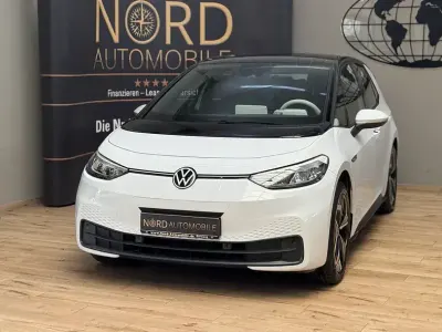 Używany VW ID.3 Pro 150 kW (204 KM) 2023 Biały Hatchback
