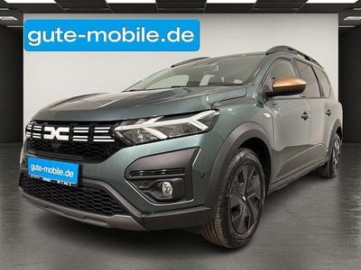 Usata Dacia Jogger Expression 140 CV (102 kW) 2024 Verde Monovolume