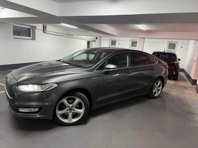 Gebraucht Ford Mondeo Vignale 179 PS (131 kW) 2018 Grau Limousine