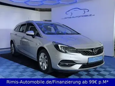 Gebraucht Opel Astra Elegance 131 PS (96 kW) 2021 Argonsilber/sovereign/switchbl Kombi