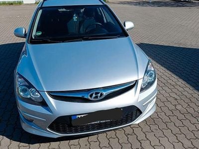 Gebraucht Hyundai i30 Classic 90 PS (66 kW) 2010 Grau Kombi