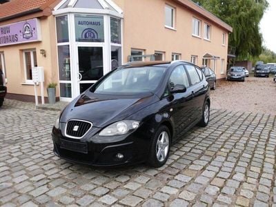 Schwarz Gebraucht 2012 Seat Altea XL Stylance Van / Kleinbus | 3.990 € (Fairer Preis)