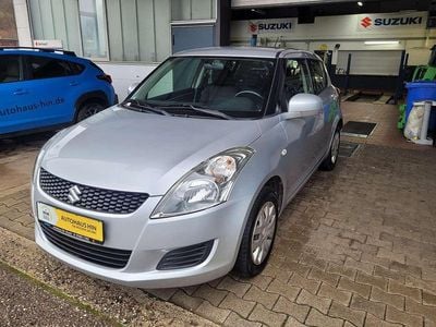 Gebraucht Suzuki Swift Club 94 PS (69 kW) 2011 Silky silver Kleinwagen