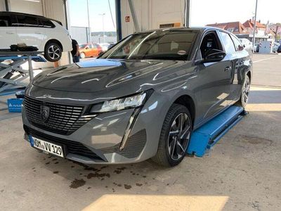 Grau Gebraucht 2023 Peugeot 308 Limousine | 21.550 € (Fairer Preis)