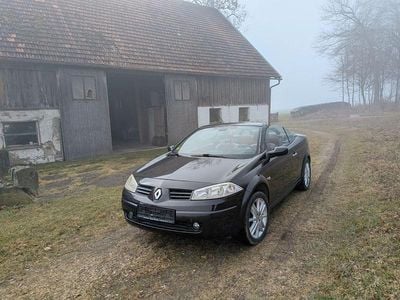 Gebraucht Renault Mégane Cabriolet Dynamique 135 PS (99 kW) 2004 Schwarz Cabrio