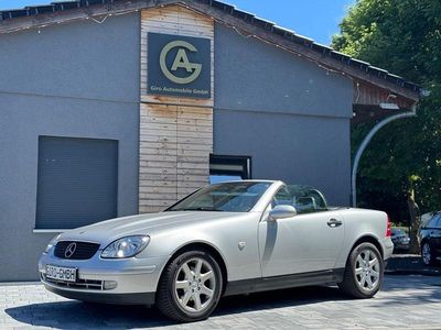 Gebraucht Mercedes SLK230 193 PS (141 kW) 1997 Silber Cabrio
