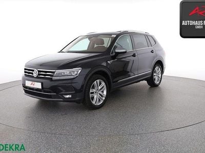 Gebraucht VW Tiguan Allspace R-line 239 PS (175 kW) 2020 Deep black perleffekt SUV