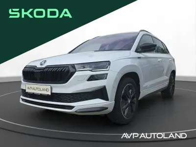 Gebraucht Skoda Karoq SportLine 150 PS (110 kW) 2024 Moonweiß perleffekt SUV