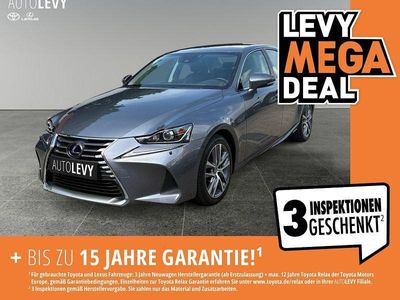 Lexus IS300h