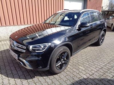 Second-hand Mercedes GLC300e 194 CP (142 kW) 2022 Negru SUV